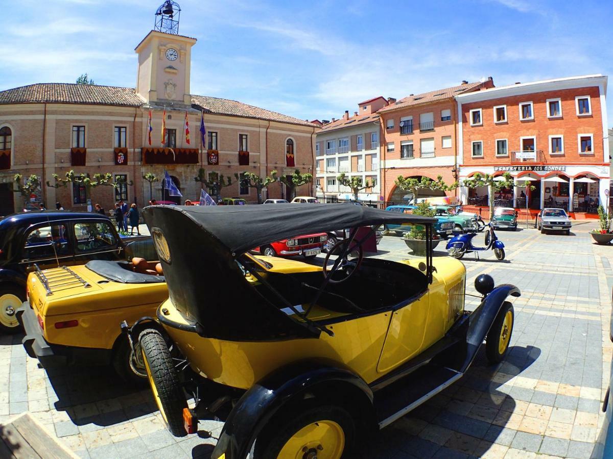 Hostal Plaza Mayor Hotel Carrion De Los Condes ภายนอก รูปภาพ