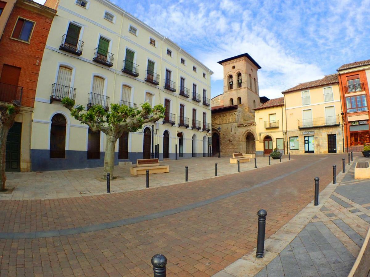 Hostal Plaza Mayor Hotel Carrion De Los Condes ภายนอก รูปภาพ